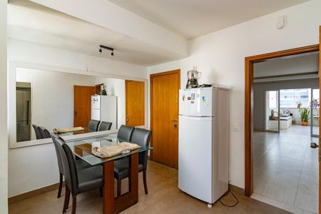 Apartamento à venda com 190m², 3 quartos e 3 vagasCopa