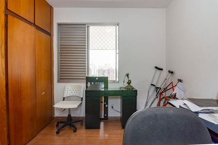 Apartamento à venda com 190m², 3 quartos e 3 vagasQuarto 2