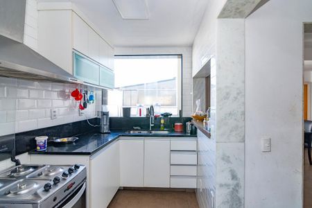 Apartamento à venda com 190m², 3 quartos e 3 vagasCozinha