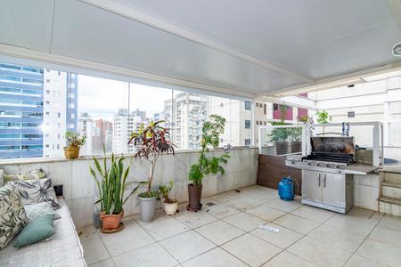 Apartamento à venda com 190m², 3 quartos e 3 vagasVaranda