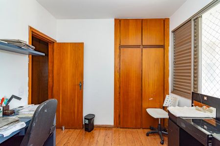 Apartamento à venda com 190m², 3 quartos e 3 vagasQuarto 2