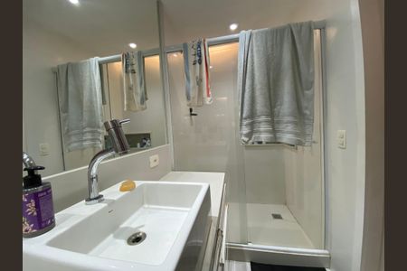 Apartamento à venda com 73m², 2 quartos e 2 vagasBanheiro 