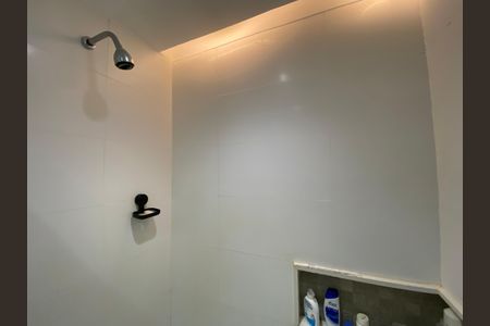 Apartamento à venda com 73m², 2 quartos e 2 vagasBanheiro 