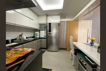 Apartamento à venda com 73m², 2 quartos e 2 vagasCozinha 