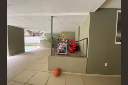 Apartamento à venda com 73m², 2 quartos e 2 vagasÁrea comum - Playground