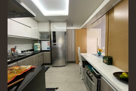 Apartamento à venda com 73m², 2 quartos e 2 vagasCozinha
