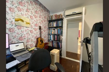 Apartamento à venda com 73m², 2 quartos e 2 vagasQuarto 2