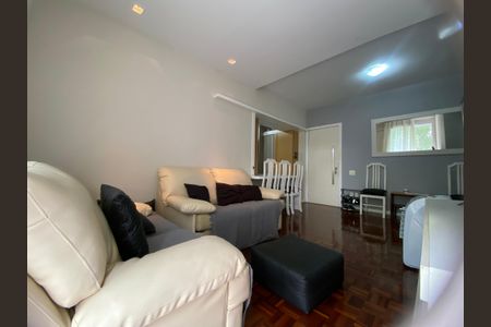 Apartamento à venda com 73m², 2 quartos e 2 vagasSala 