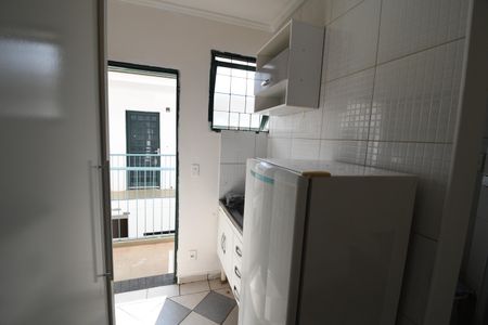 Cozinha de kitnet/studio para alugar com 1 quarto, 17m² em Cidade Universitária, Campinas