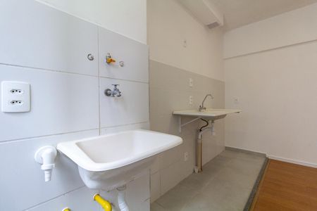 Apartamento para alugar com 38m², 2 quartos e sem vaga Apartamento para alugar com 38m², 2 quartos e sem vagaCozinha e Área de Serviço