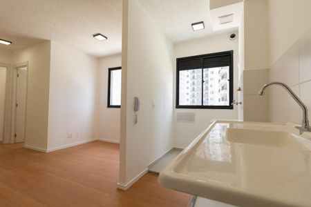Apartamento para alugar com 38m², 2 quartos e sem vaga Apartamento para alugar com 38m², 2 quartos e sem vagaCozinha e Área de Serviço
