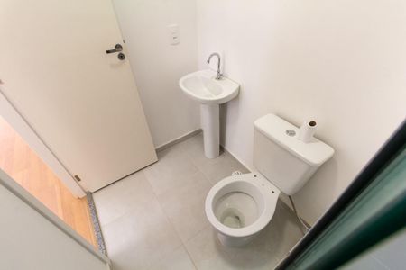 Apartamento para alugar com 38m², 2 quartos e sem vaga Apartamento para alugar com 38m², 2 quartos e sem vagaBanheiro
