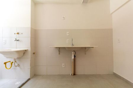 Apartamento para alugar com 38m², 2 quartos e sem vaga Apartamento para alugar com 38m², 2 quartos e sem vagaCozinha e Área de Serviço