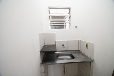 Cozinha de kitnet/studio para alugar com 1 quarto, 19m² em Cidade Universitária, Campinas