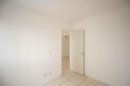 Quarto 1 de apartamento para alugar com 1 quarto, 38m² em Colubandê, São Gonçalo