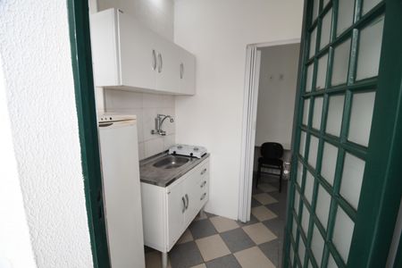 Cozinha de kitnet/studio para alugar com 1 quarto, 15m² em Cidade Universitária, Campinas
