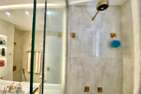 Apartamento à venda com 83m², 2 quartos e sem vagaBanheiro social 