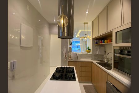 Apartamento à venda com 83m², 2 quartos e sem vagaCozinha