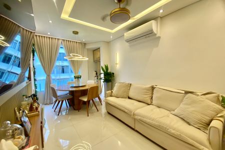 Apartamento à venda com 83m², 2 quartos e sem vagaSala 