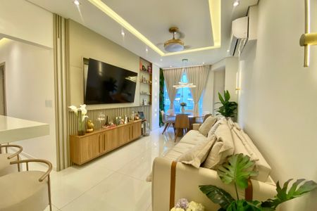 Sala  de apartamento à venda com 2 quartos, 83m² em Copacabana, Rio de Janeiro