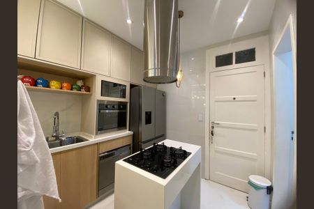 Apartamento à venda com 83m², 2 quartos e sem vagaCozinha
