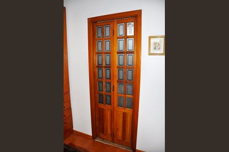 Casa à venda com 186m², 3 quartos e 6 vagas Casa à venda com 186m², 3 quartos e 6 vagasDetalhe - Suíte