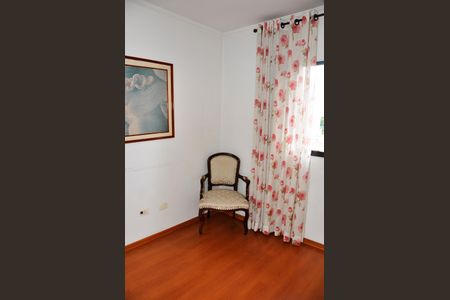 Casa à venda com 186m², 3 quartos e 6 vagas Casa à venda com 186m², 3 quartos e 6 vagasDetalhe - Quarto 03