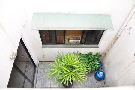 Casa à venda com 186m², 3 quartos e 6 vagas Casa à venda com 186m², 3 quartos e 6 vagasDetalhe - Vista do Quarto 01 com Suíte