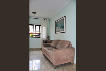 Casa à venda com 186m², 3 quartos e 6 vagas Casa à venda com 186m², 3 quartos e 6 vagasDetalhe - Antsala