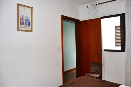 Casa à venda com 186m², 3 quartos e 6 vagas Casa à venda com 186m², 3 quartos e 6 vagasDetalhe - Quarto 01 com Suíte