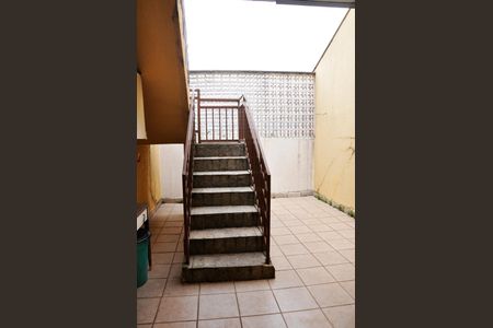 Casa à venda com 186m², 3 quartos e 6 vagas Casa à venda com 186m², 3 quartos e 6 vagasDetalhe - Quintal