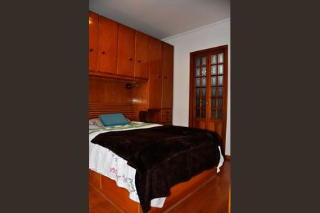 Casa à venda com 186m², 3 quartos e 6 vagas Casa à venda com 186m², 3 quartos e 6 vagasDetalhe - Quarto 01 com Suíte