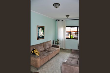 Casa à venda com 186m², 3 quartos e 6 vagas Casa à venda com 186m², 3 quartos e 6 vagasDetalhe - Antsala