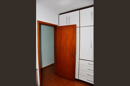 Casa à venda com 186m², 3 quartos e 6 vagas Casa à venda com 186m², 3 quartos e 6 vagasDetalhe - Quarto 02