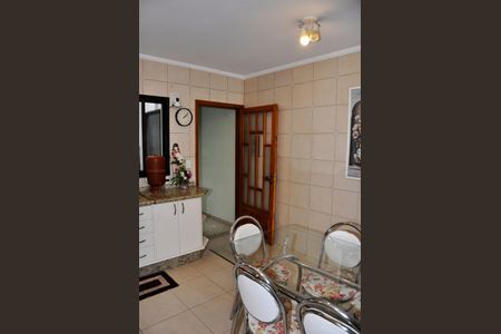 Casa à venda com 186m², 3 quartos e 6 vagas Casa à venda com 186m², 3 quartos e 6 vagasDetalhe - Cozinha