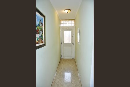 Casa à venda com 186m², 3 quartos e 6 vagas Casa à venda com 186m², 3 quartos e 6 vagasDetalhe - Hall Entrada