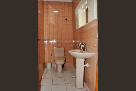 Casa à venda com 186m², 3 quartos e 6 vagas Casa à venda com 186m², 3 quartos e 6 vagasDetalhe - Lavabo