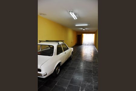 Casa à venda com 186m², 3 quartos e 6 vagas Casa à venda com 186m², 3 quartos e 6 vagasGaragem