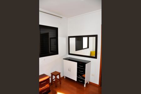 Casa à venda com 186m², 3 quartos e 6 vagas Casa à venda com 186m², 3 quartos e 6 vagasDetalhe - Quarto 02