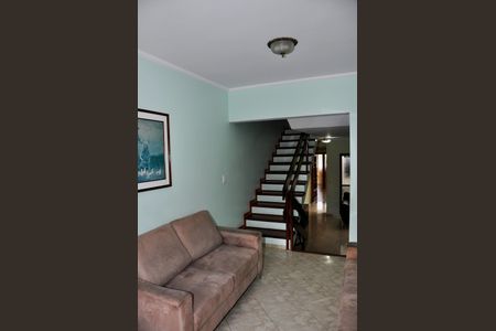 Casa à venda com 186m², 3 quartos e 6 vagas Casa à venda com 186m², 3 quartos e 6 vagasDetalhe - Antsala