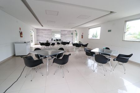 Apartamento para alugar com 43m², 2 quartos e 1 vagaÁrea comum - Salão de festas