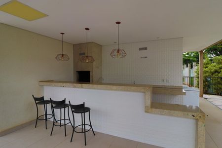 Apartamento para alugar com 43m², 2 quartos e 1 vagaÁrea comum - Churrasqueira