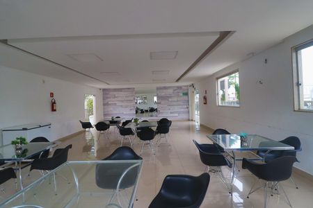 Apartamento para alugar com 43m², 2 quartos e 1 vagaÁrea comum - Salão de festas