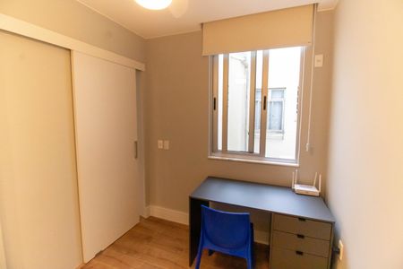 Quarto 1 de apartamento para alugar com 2 quartos, 52m² em Icaraí, Niterói