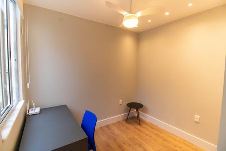 Quarto 1 de apartamento para alugar com 2 quartos, 52m² em Icaraí, Niterói