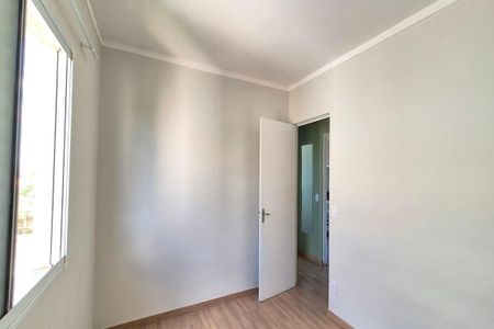 Quarto 1  de apartamento para alugar com 2 quartos, 48m² em Jardim Ipaussurama, Campinas