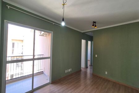 Sala de apartamento para alugar com 2 quartos, 48m² em Jardim Ipaussurama, Campinas