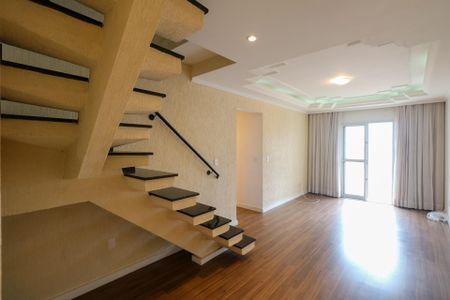 Sala de apartamento para alugar com 4 quartos, 145m² em Nova Gerti, São Caetano do Sul