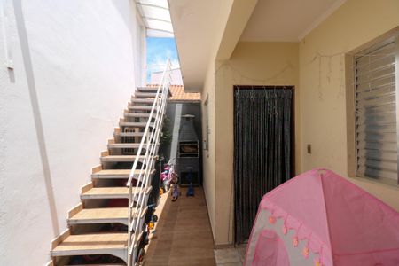 Casa à venda com 227m², 1 quarto e 2 vagasQuintal