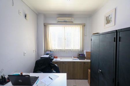 Casa à venda com 227m², 1 quarto e 2 vagasQuarto